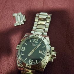 Invicta Excursion Swiss Ronda Caliber Men's  54mm, leather https://offerup.com/redirect/?o=YnJhbmNoLk5ldw== Japanese battery, Good working.

