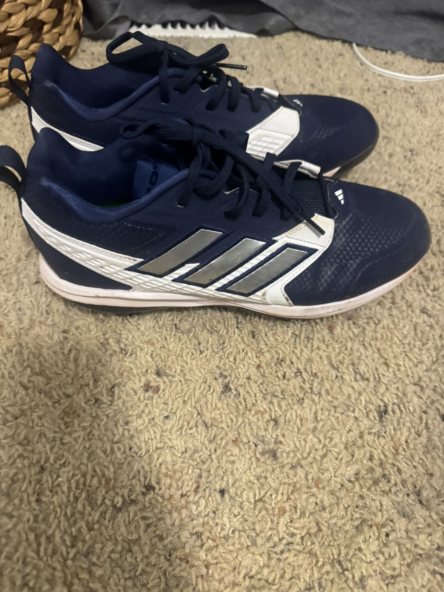 Mens Baseball Metal Cleats