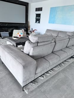 Huge Grey Sectional, Backs Slide Out to Lounge, $3K New