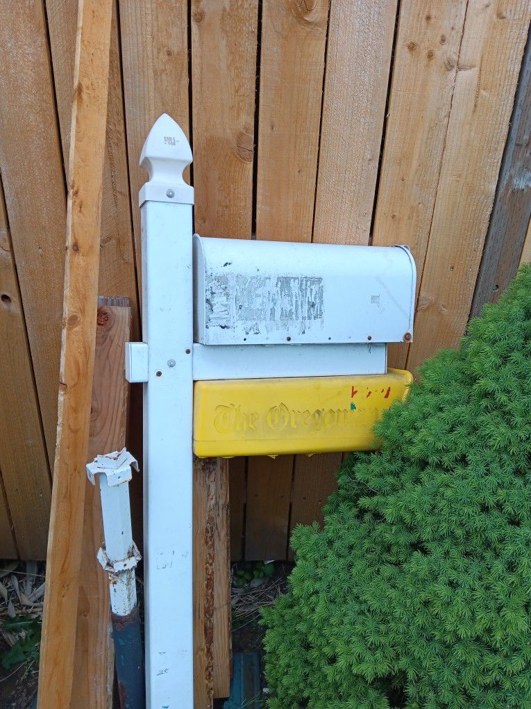 Mail Box