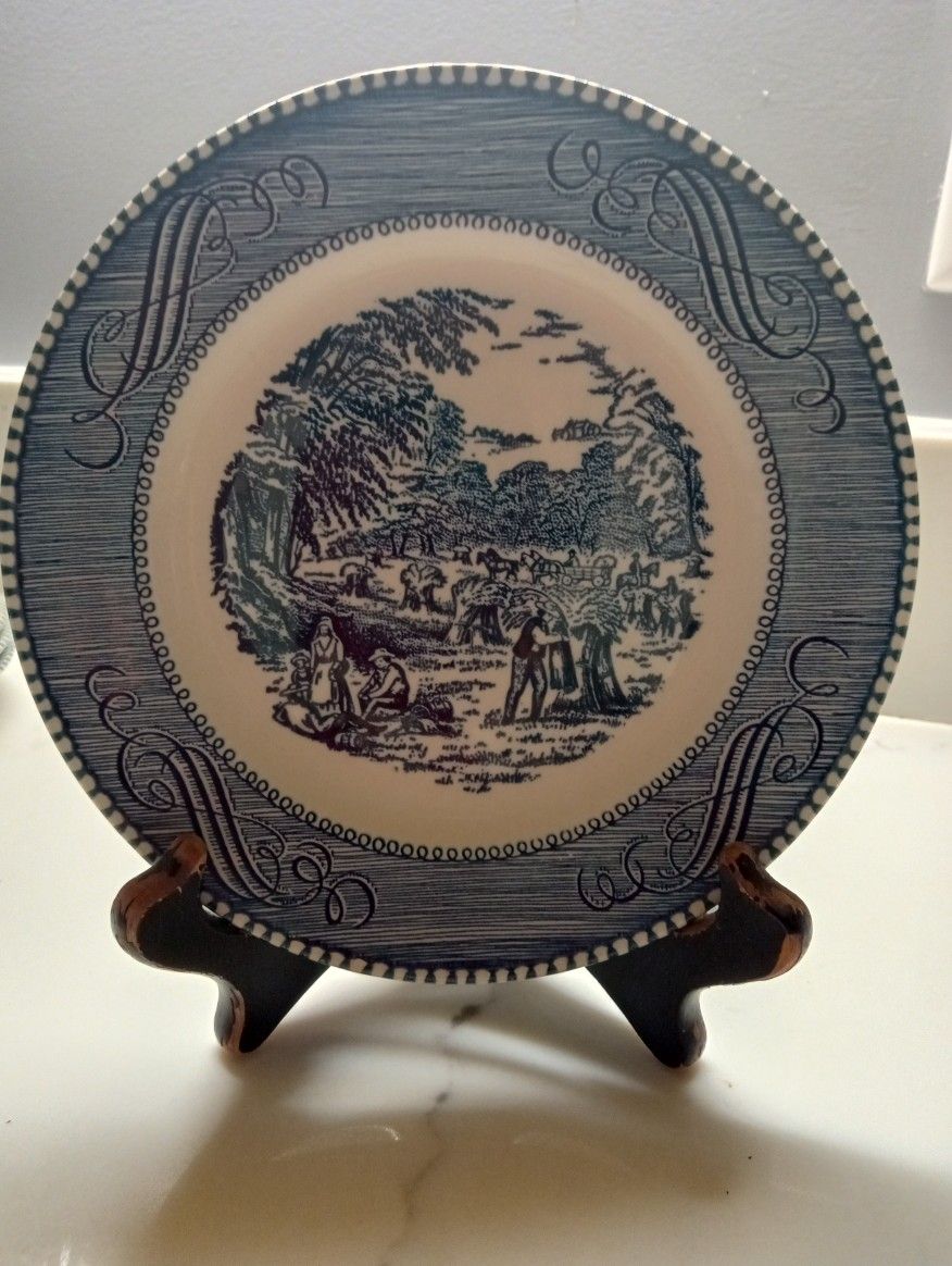 1 Currier & Ives Harvest Plate 6.5