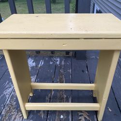 Wooden Stand 