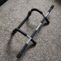Pull up bar
