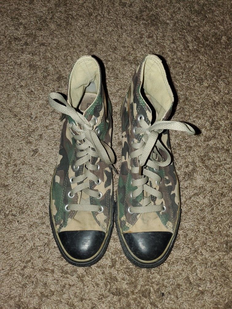 Rare Men's Camo + Black Hi-top Converse (Size 10)