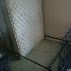 EVERYTHING MUST GO!! Bed Set & MORE!! ALL UNDER $20