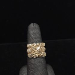 10k Gold Man's Ring 