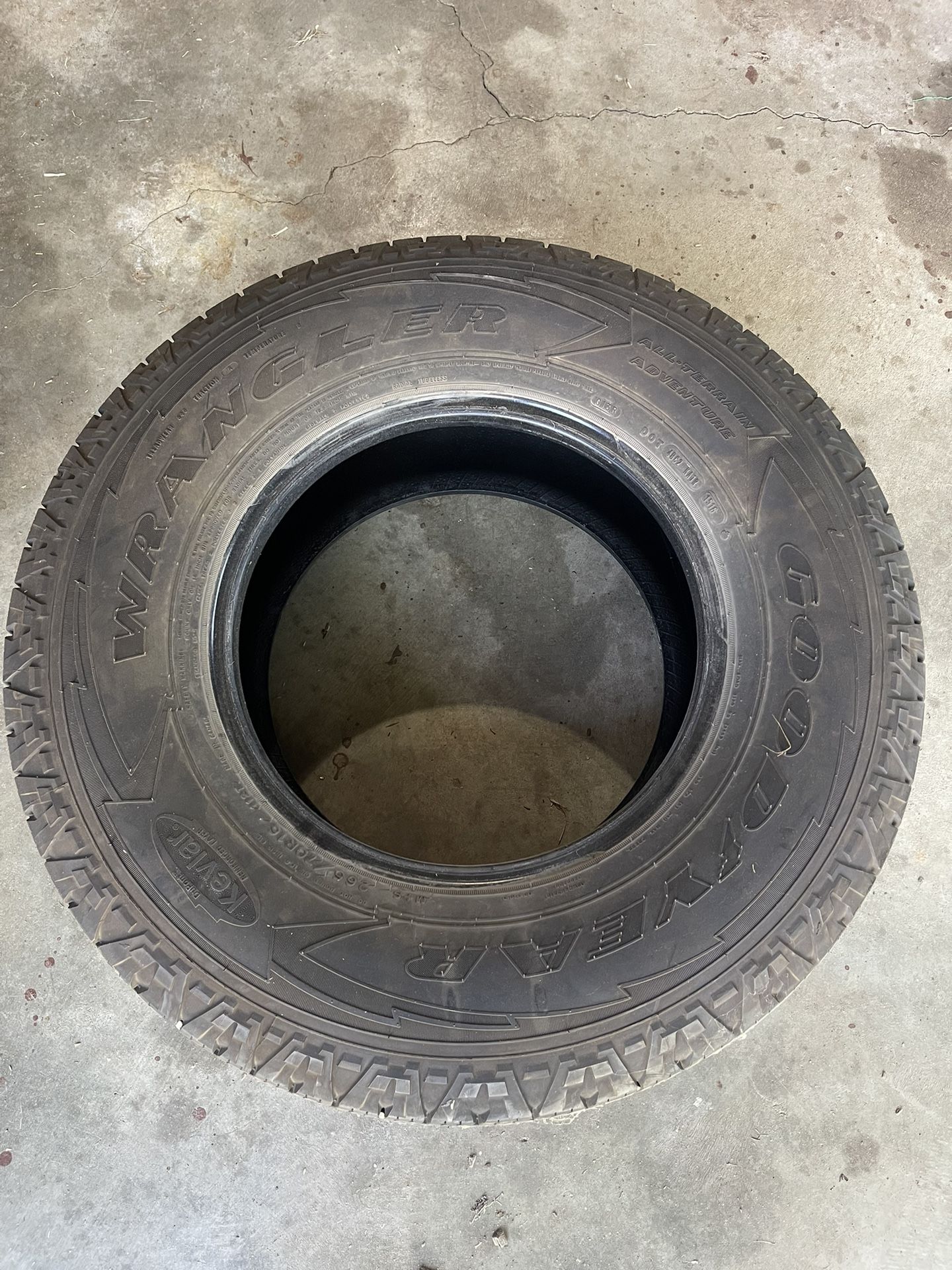 TOYOTA 3rd Gen Tacoma Stock Spare Tire
