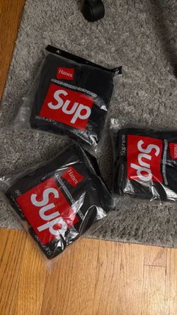 BLACK SUPREME SOCKS