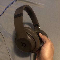 Beats Studio Pro