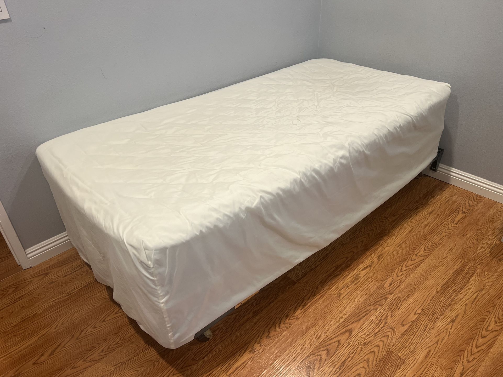 Twin size bed set – frame – box spring – Serta mattress