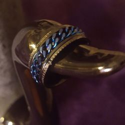 Bright Blue Rotatable Chain Ring