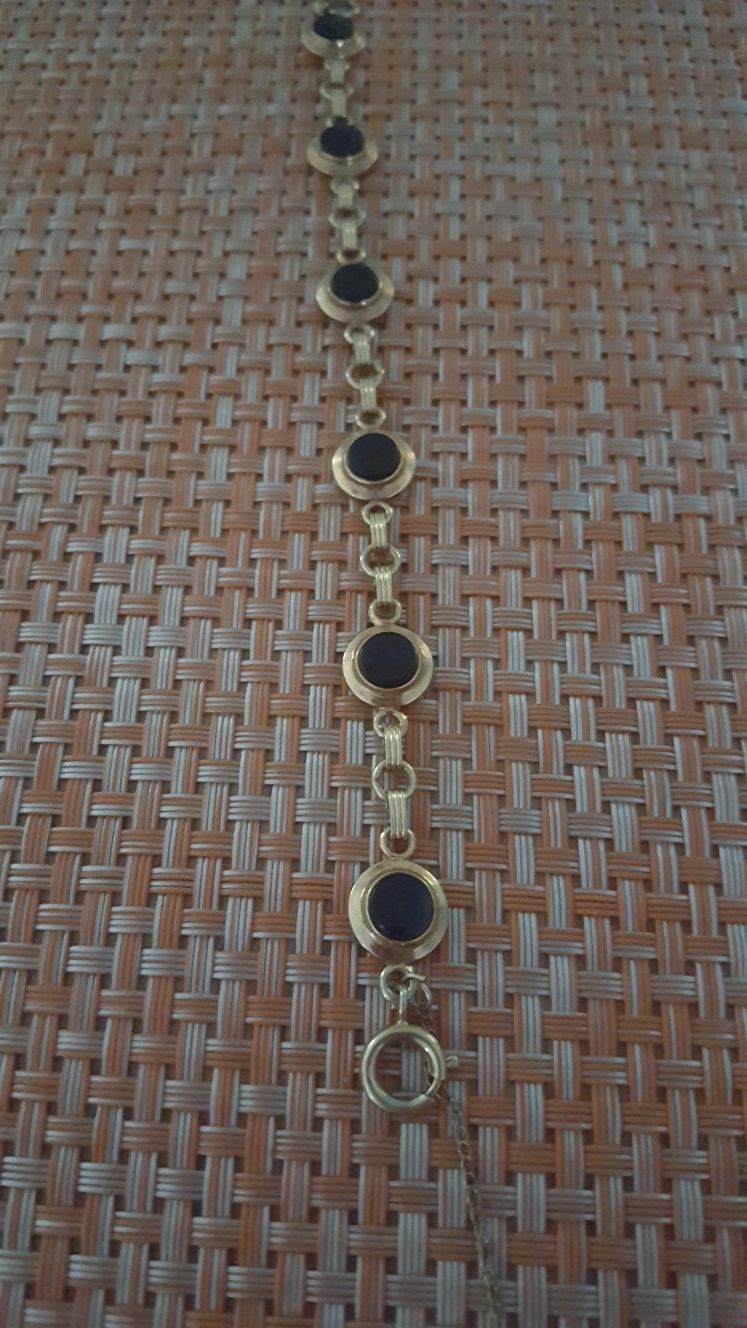 Antique black onyx and gold bracelet