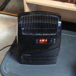 Lasko Digital Ceramic Space Heater 