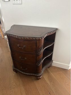 Night stand