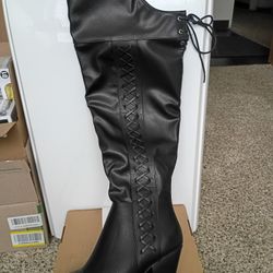 Journee Spritz Over-the-Knee Boot Size 8