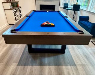 Brand new condition Pool table - 8 Foot