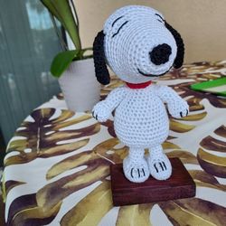 New Handmade Crochet SNOOPY