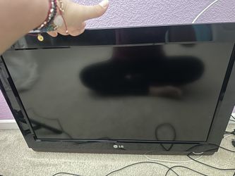 40 Inch LG tv With DVD Player