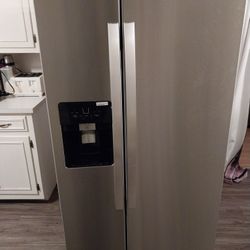 Whirlpool Refrigerator 