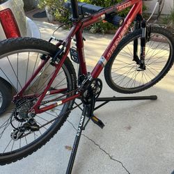 Mountain Bike (Trek)