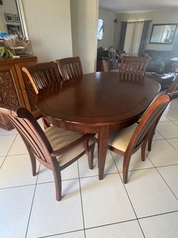 Dining set