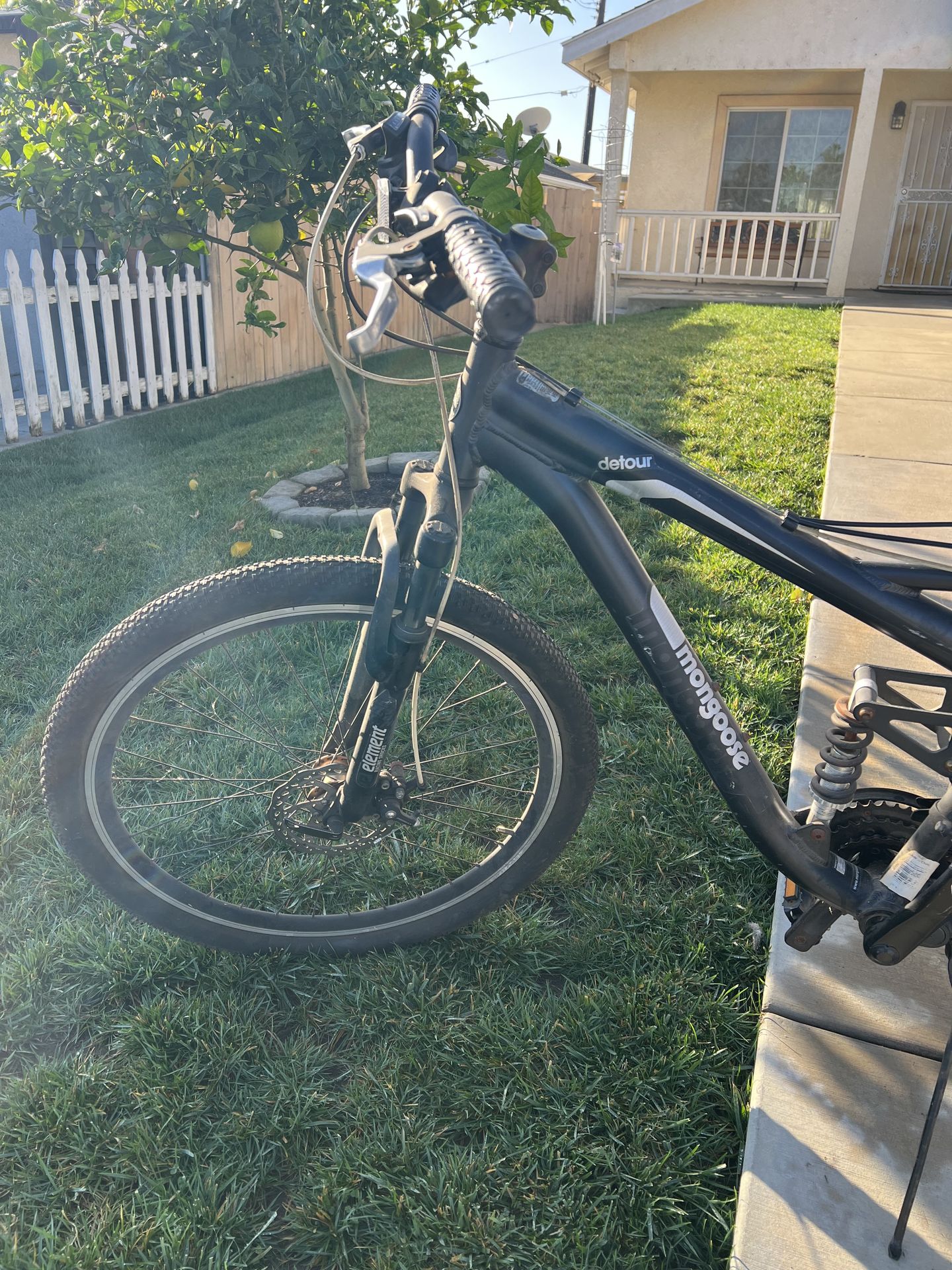Mountain bike /bicicleta de montaña