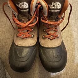 The Northface Youth Size 2 Boots