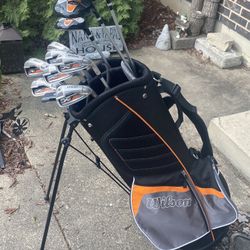 Complete RH Adult Golf Set. Like New 