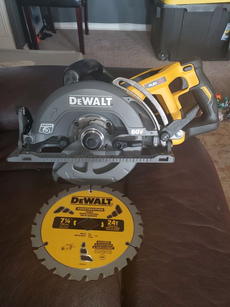 DEWALT FLEXVOLT 60-Volt MAX Lithium-Ion Cordless Brushless 7-1/4 in. Wormdrive Style Circular Saw (Tool-Only)