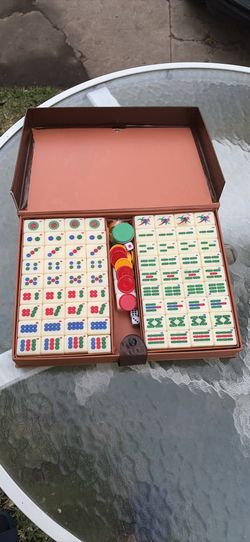 Complete Chinese Mahjong Set in Vintage Storage Case – 144 Tiles – Great Condition