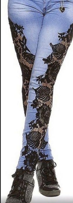 Women’s Lace Skinny Jeans 