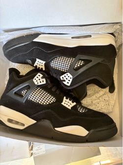 White thunder size 13
