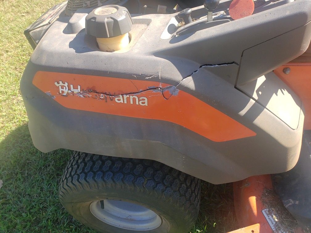 Husqvarna Z254 for Sale in Lyman, SC OfferUp