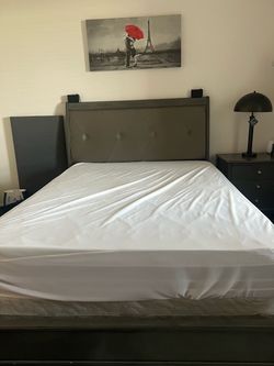 Elegant Gray Bedroom Set – 🔥 PRICE REDUCED! $700 → $350 OBO 🔥