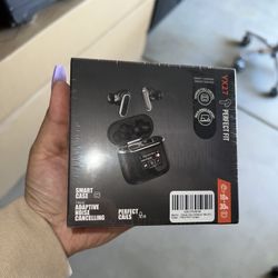 Bluetooth Touch Screen Earbuds Noise Cancellation 