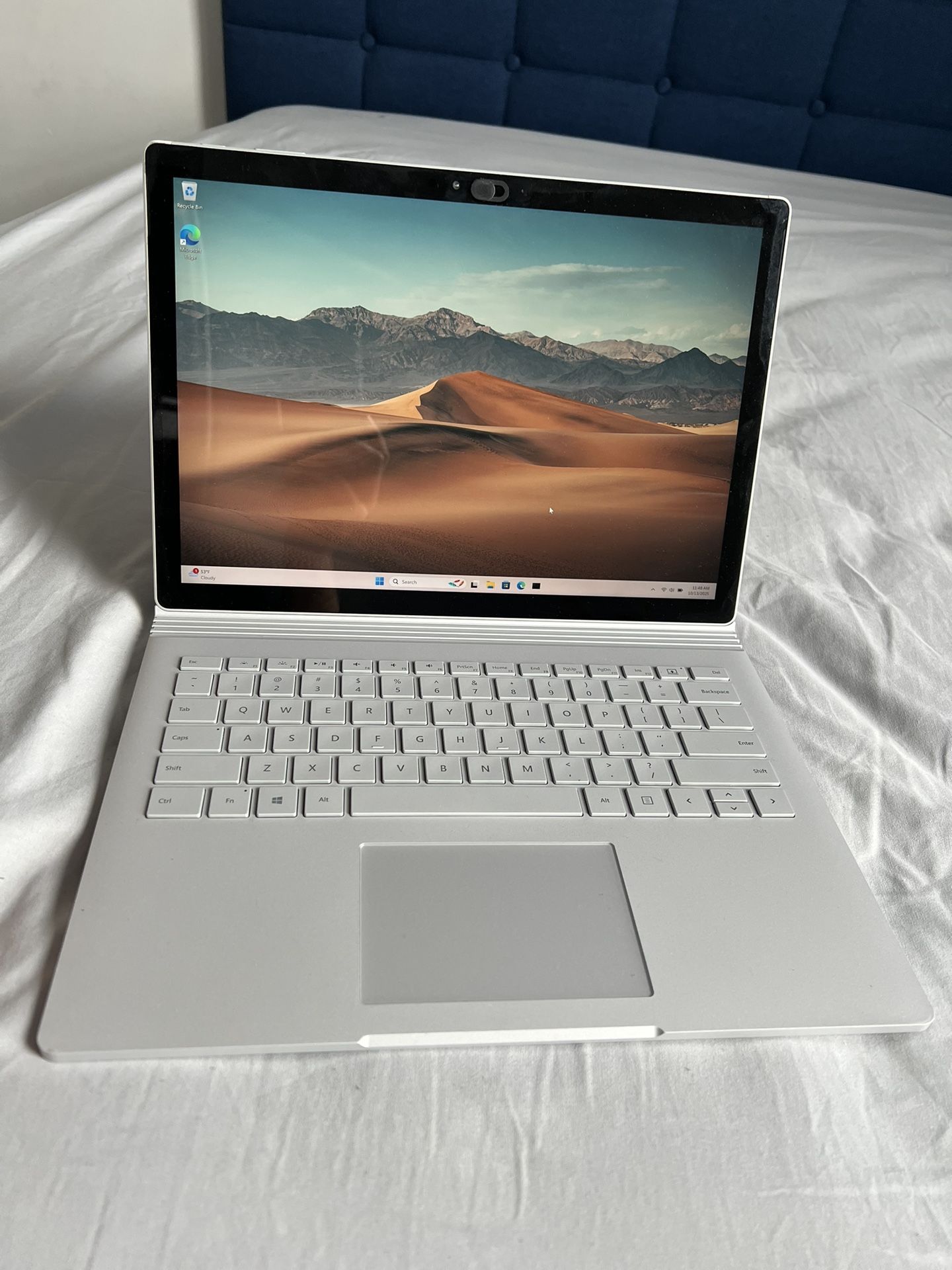 Microsoft Surface Book 1 (i7 with Nvidia keyboard)