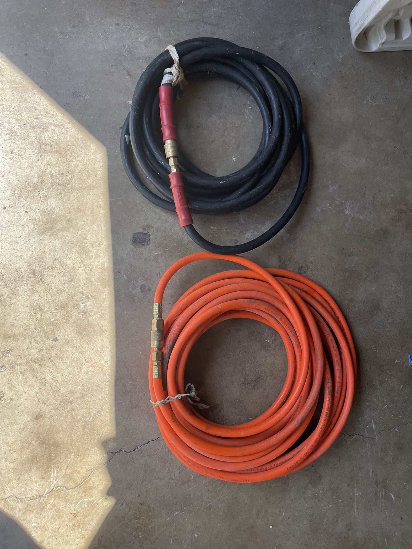 Compressor hoses