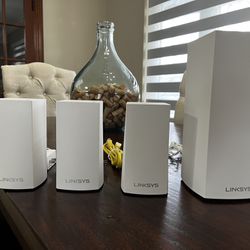 Linksys VELOP MX4200 Router and 3 Nodes 