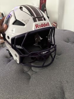 Riddell Axiom football helmet