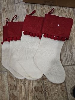 4 stockings