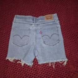 Levis Shorts 