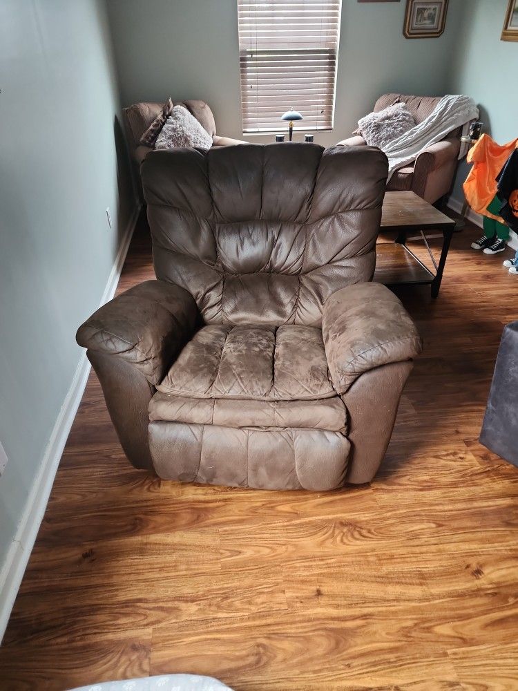 Lazy-boy Recliner