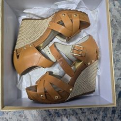 Michael Kors Somerly Wedge Peanut (Size 8M)
