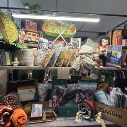 Shop Moved, Still OPEN  - Finn & Co. Vintage and More.