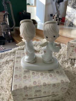 PRECIOUS MOMENTS  4 FIGURINES, God Gave His Best ,Holy Smokes,He Is My Song, Get Into The Habit Of Prayer 