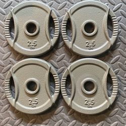Four 2.5lb standard hole plates
