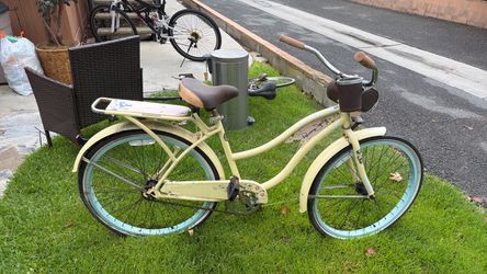 Huffy Panama Jack Cruiser Bike