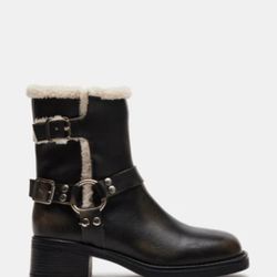 Steve Madden Boots 