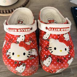 Hello kitty crocs size 1