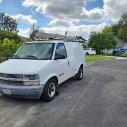 2002 Chevrolet Astro Van